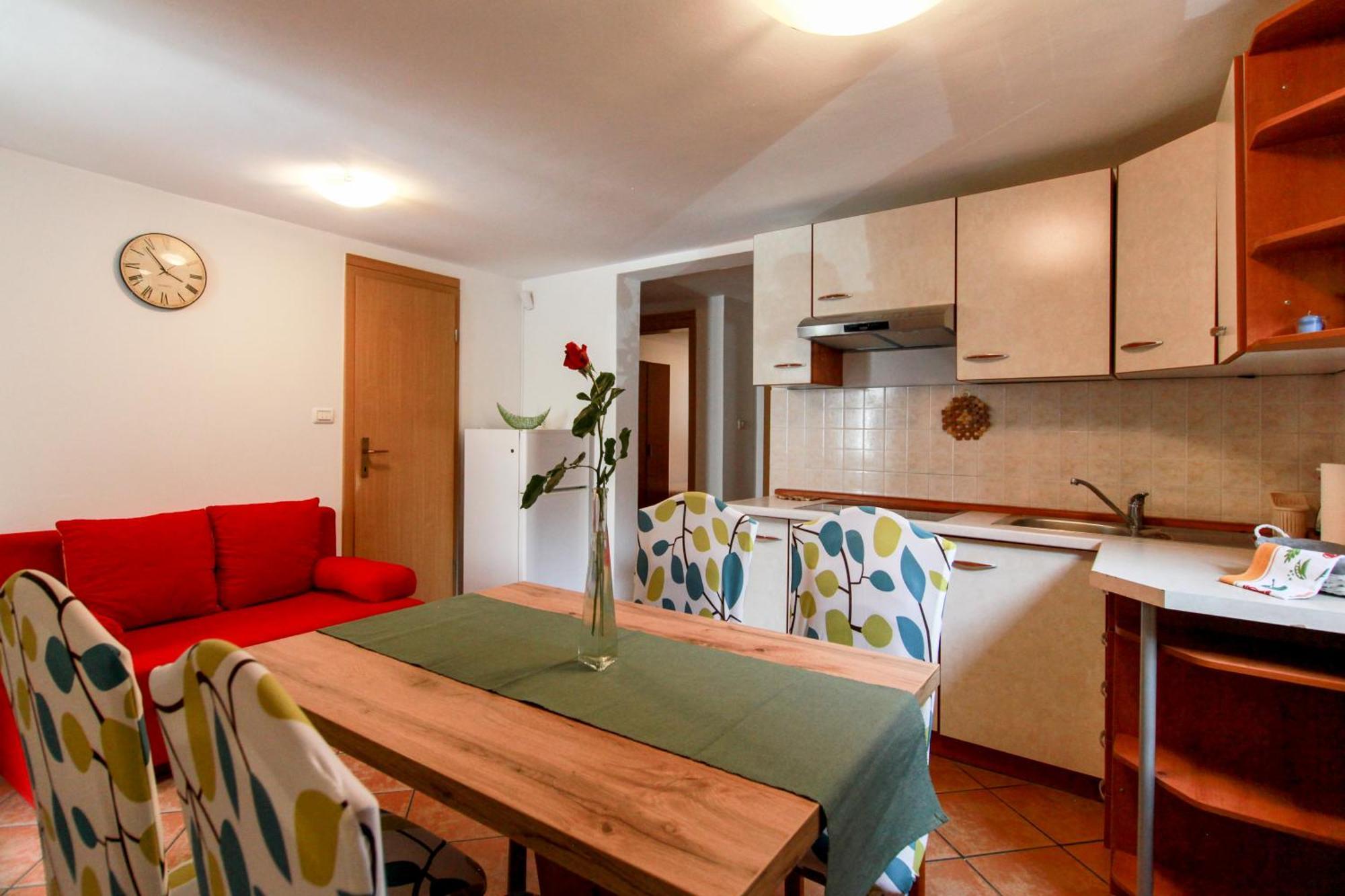 Apartma Dvor Milena Бовец Екстериор снимка