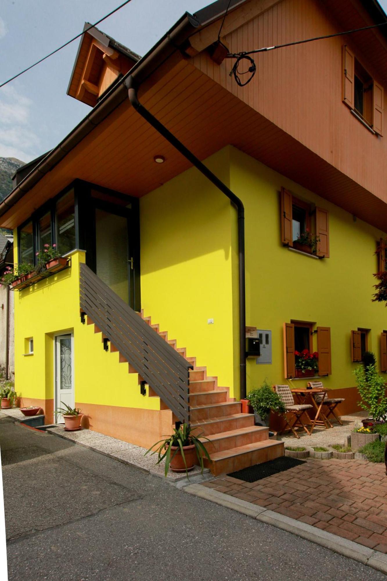 Apartma Dvor Milena Бовец Екстериор снимка